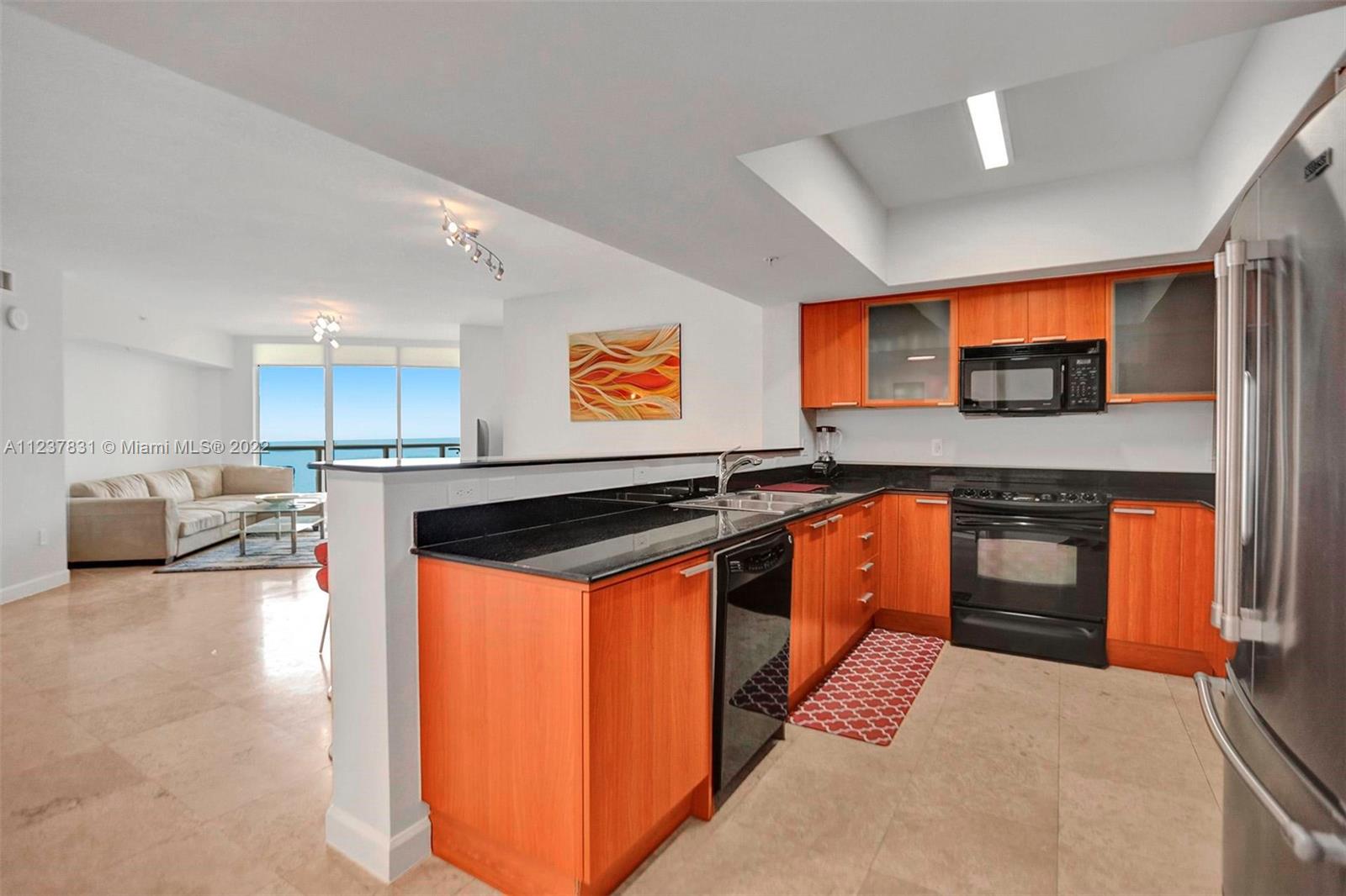 LA PERLA CONDO - Residential