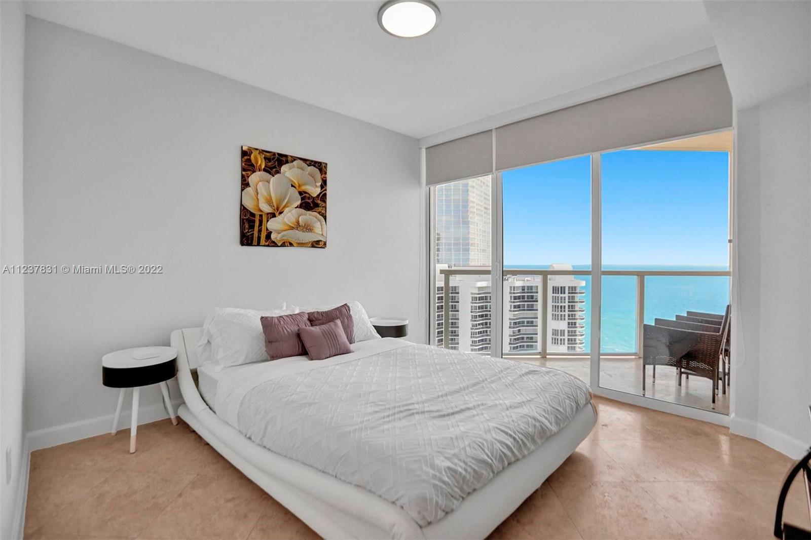 LA PERLA CONDO - Residential