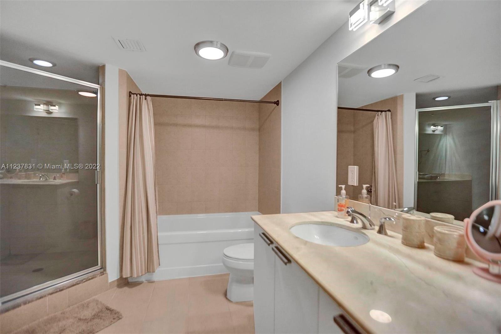 LA PERLA CONDO - Residential