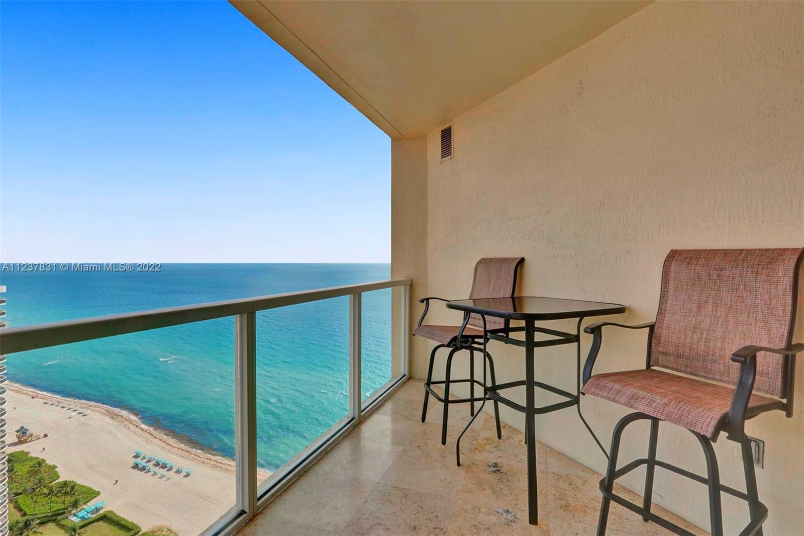 LA PERLA CONDO - Residential