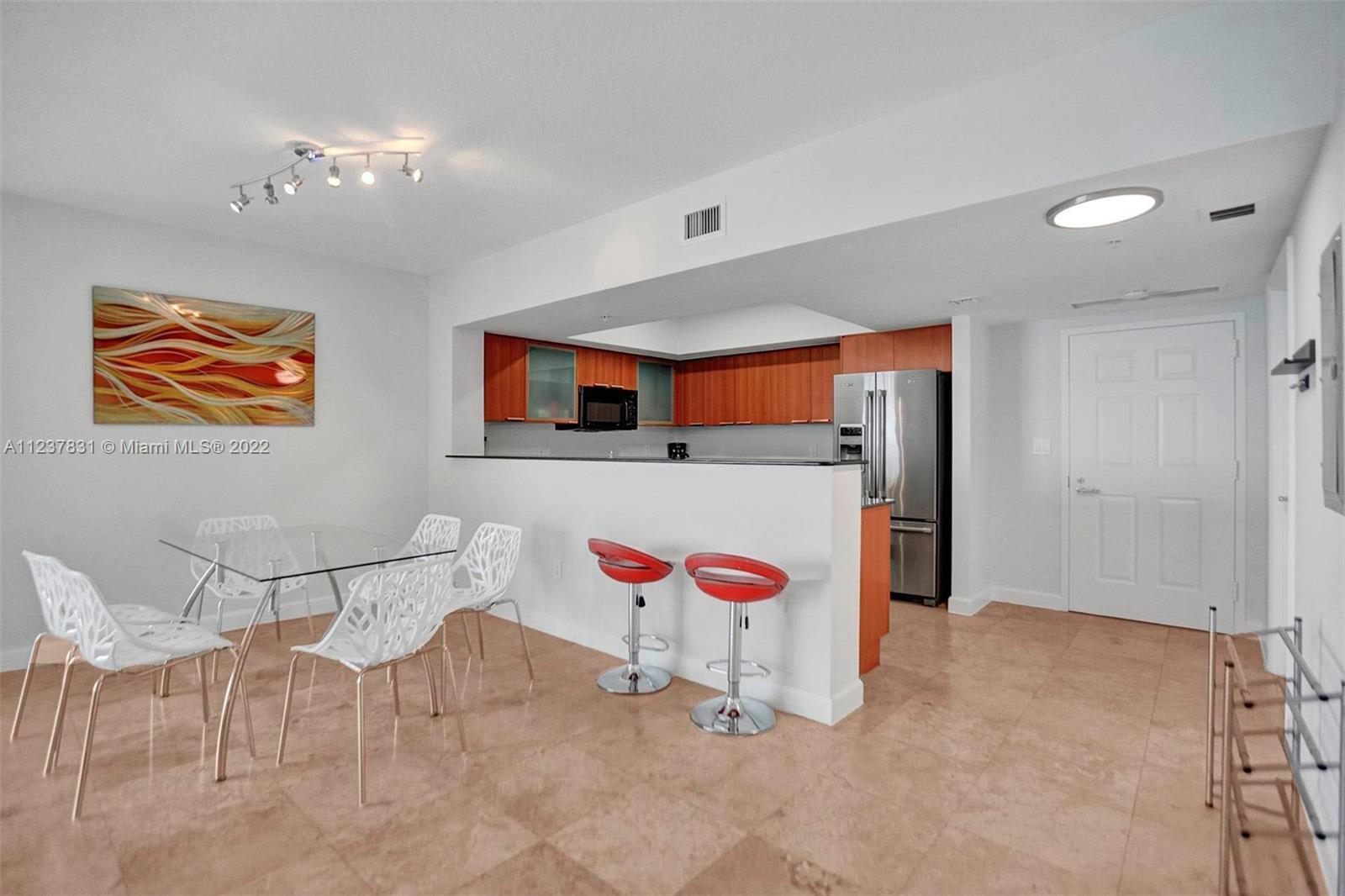 LA PERLA CONDO - Residential