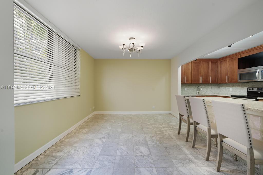SOUTHVIEW AT AVENTURA CON - Residential