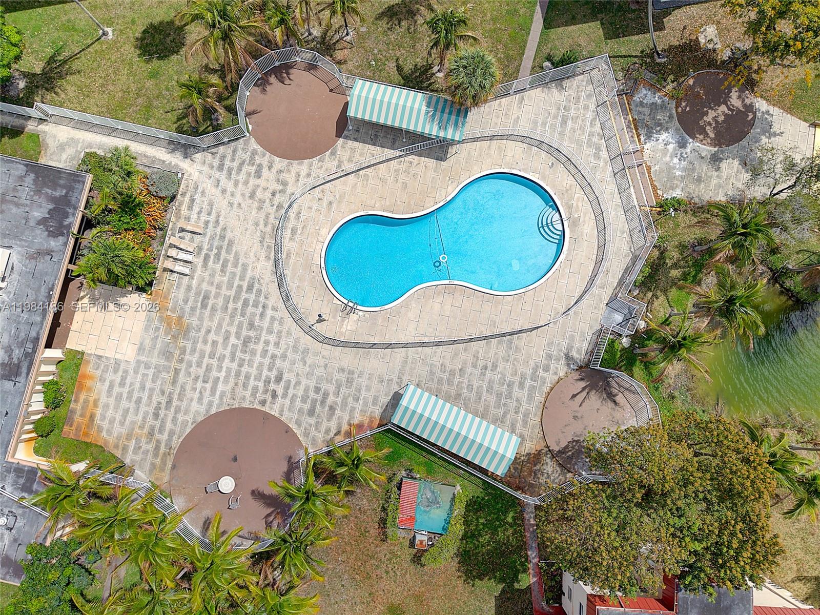 FIFTH HORIZONS CONDO - Residential