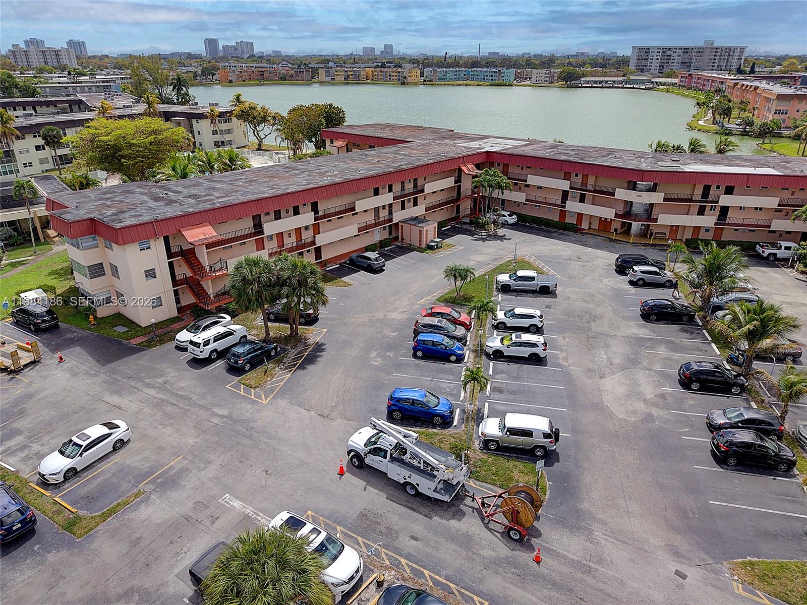 FIFTH HORIZONS CONDO - Residential