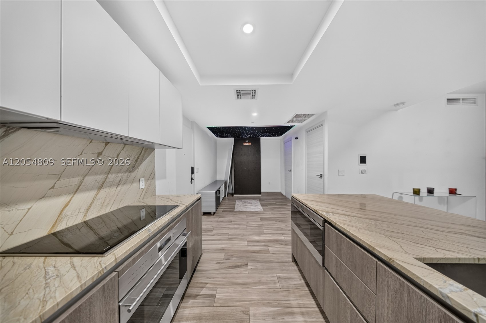 801 SMA RESIDENCES CONDO - Residential