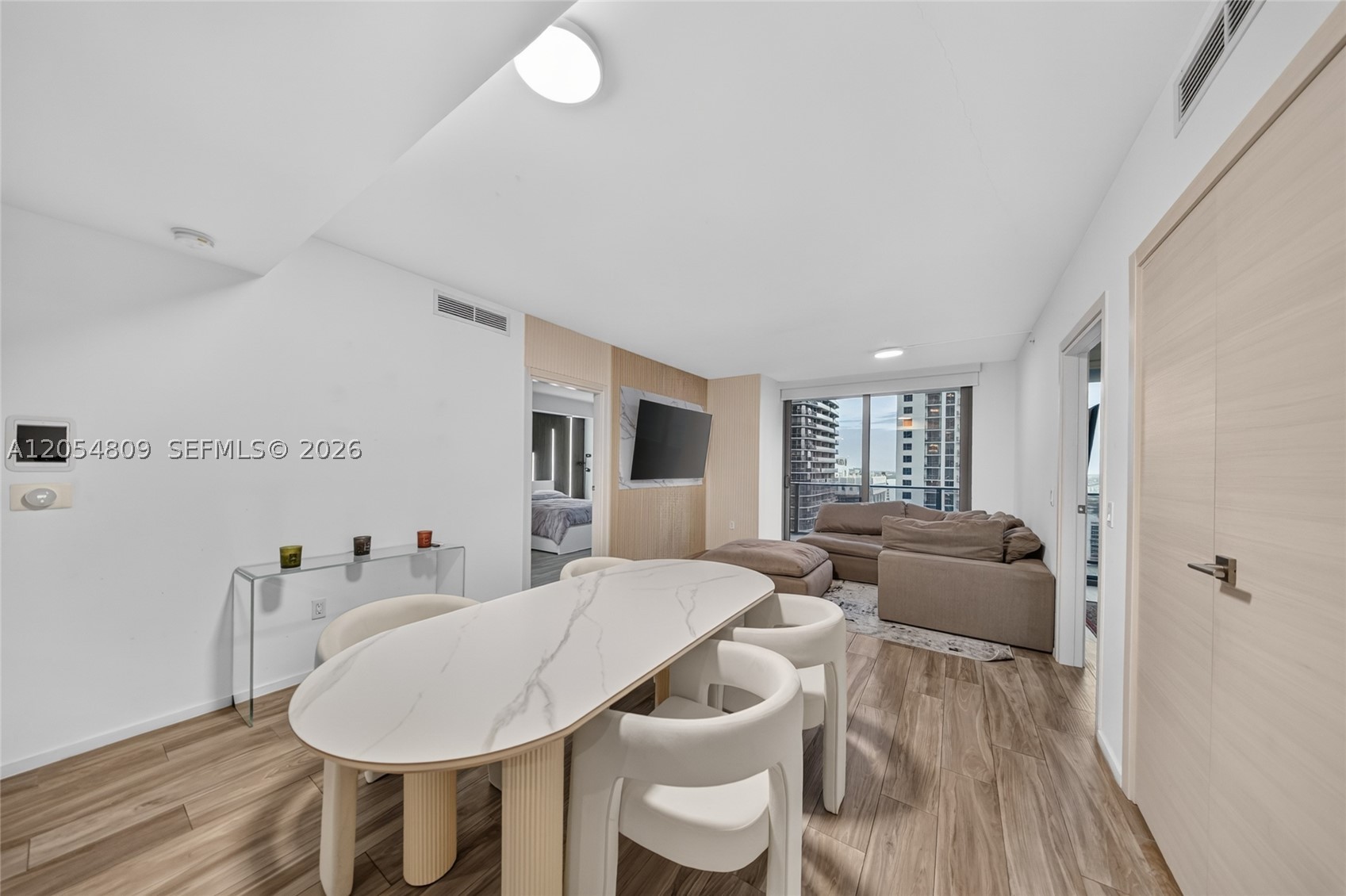 801 SMA RESIDENCES CONDO - Residential