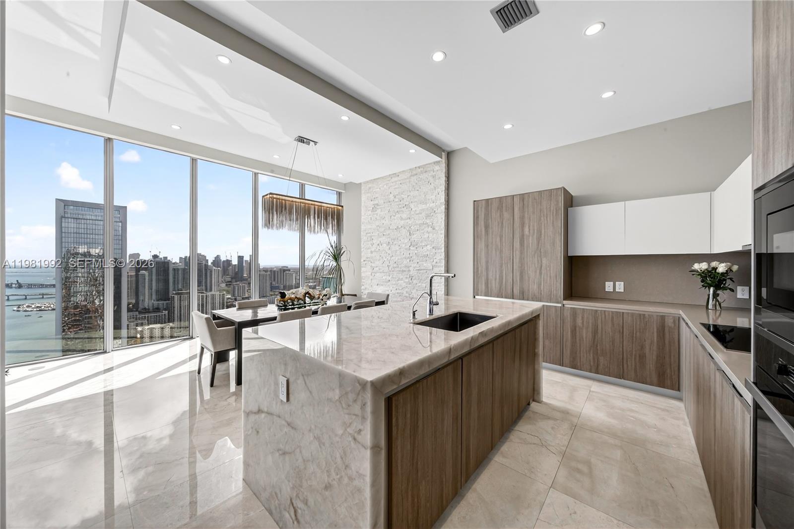 BISCAYNE BEACH CONDO - Residential