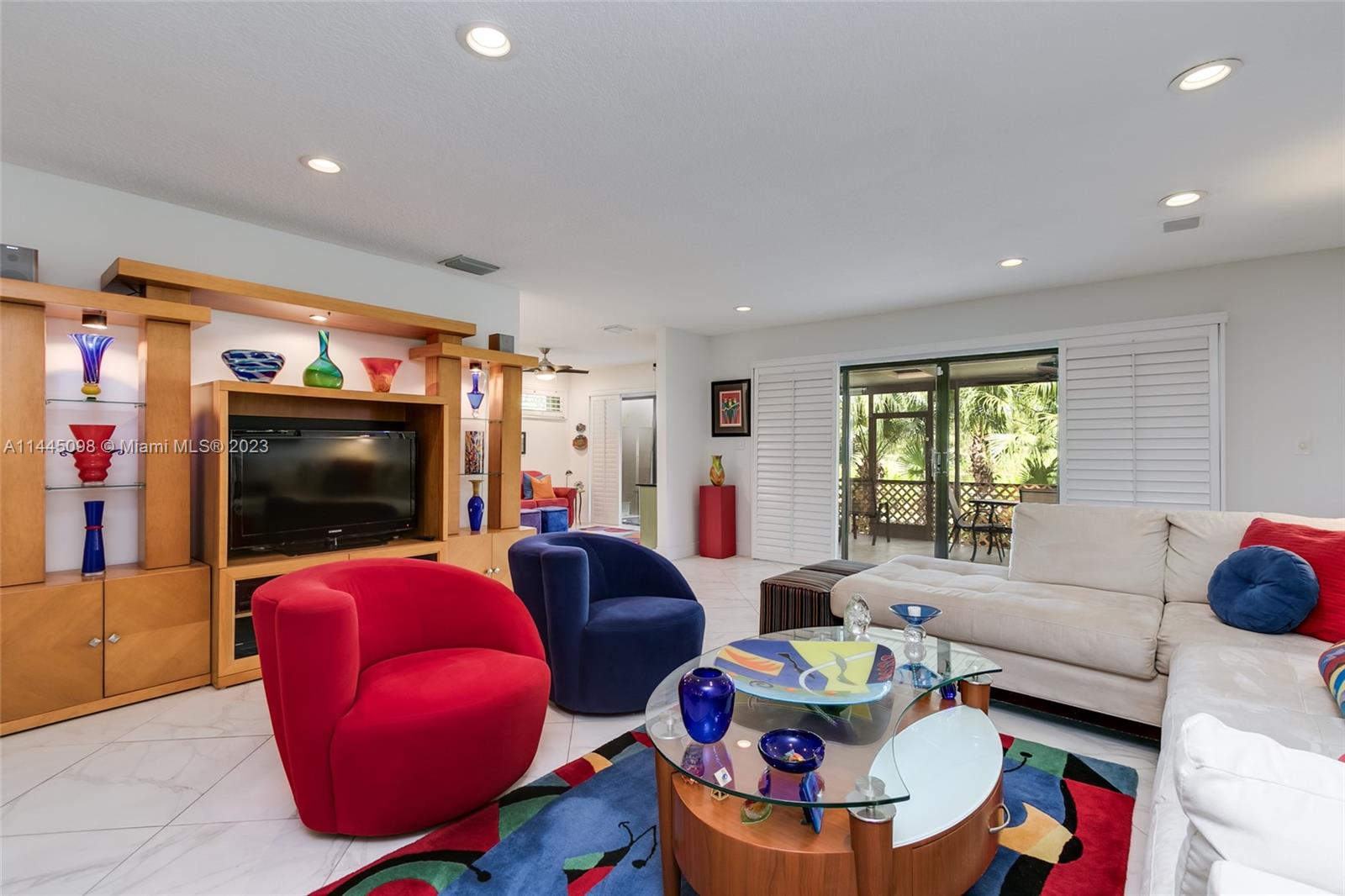 Townhouses  Emerald Hills - Residential