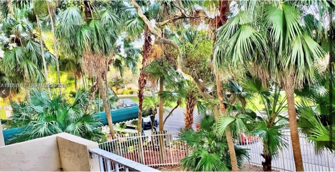 VECINO DEL MAR CONDO - Residential
