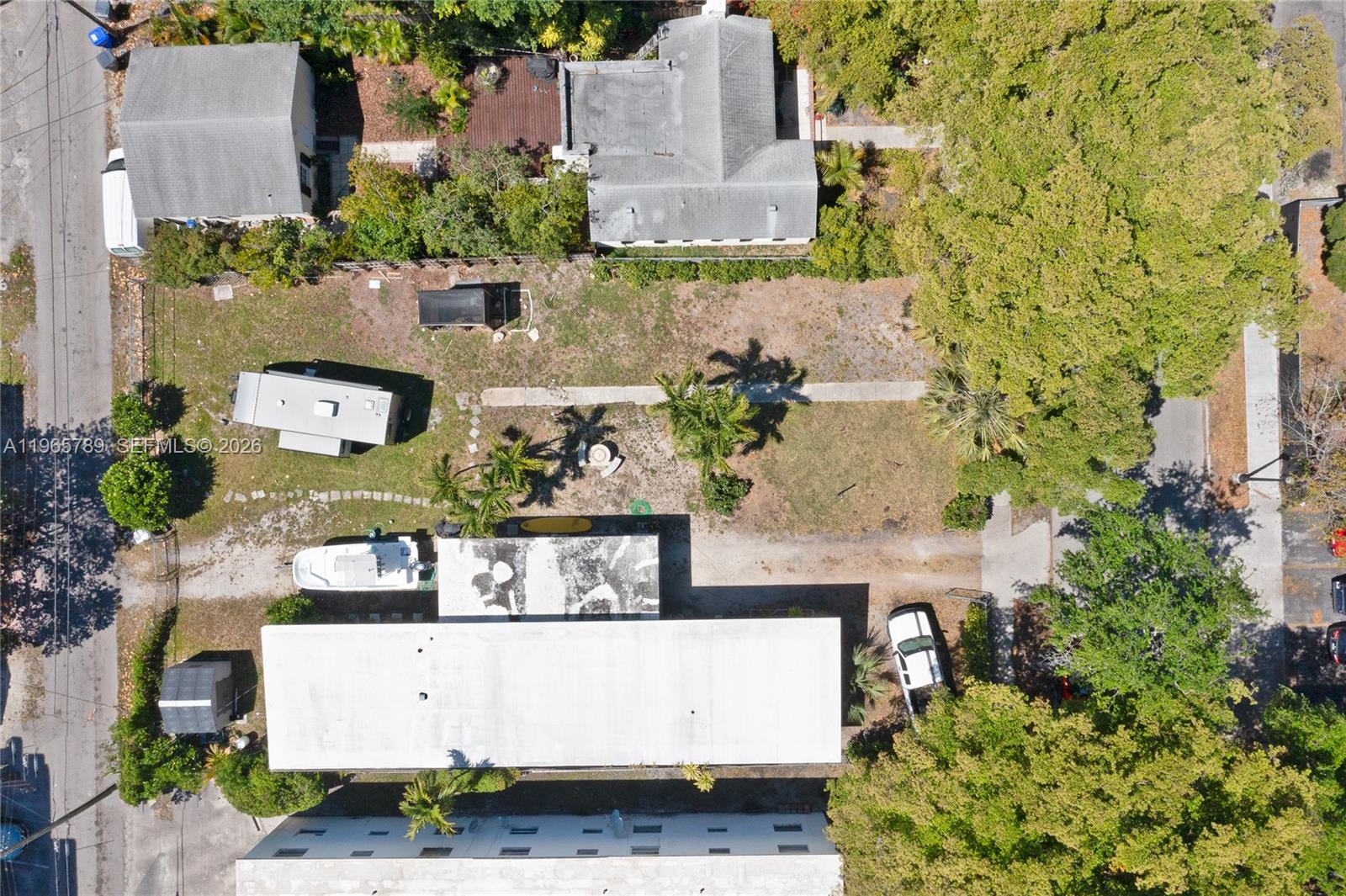 HOLLYWOOD - Residential