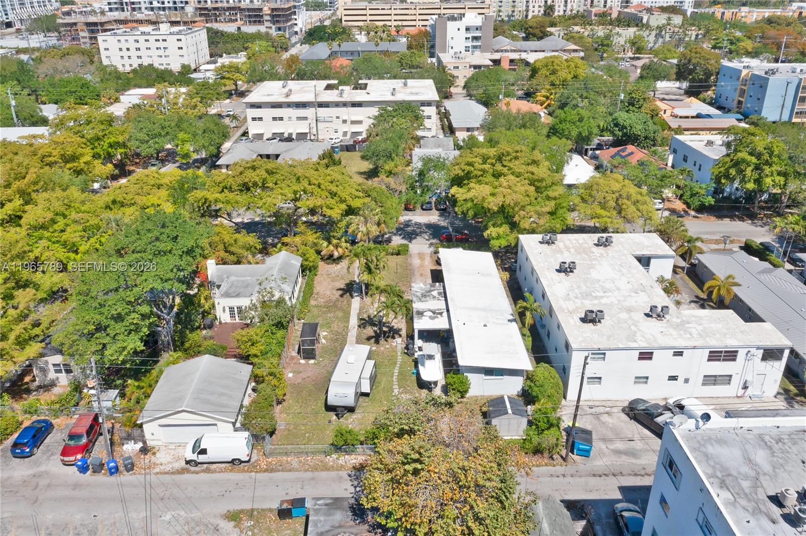 HOLLYWOOD - Residential