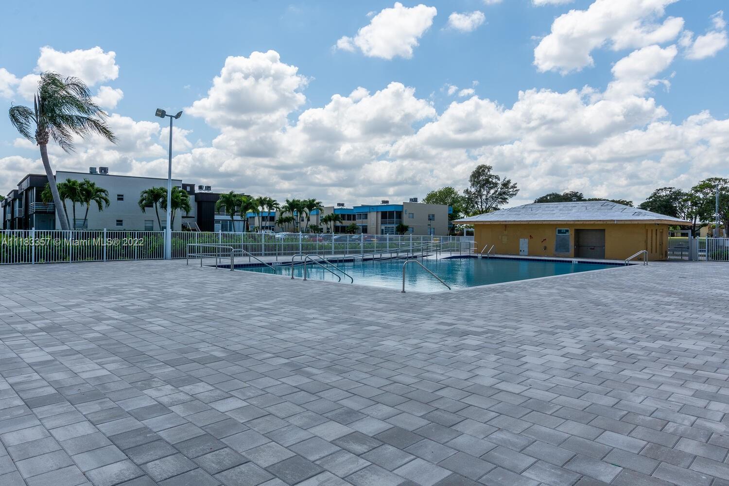 KINGS POINT BURGUNDY COND - Residential