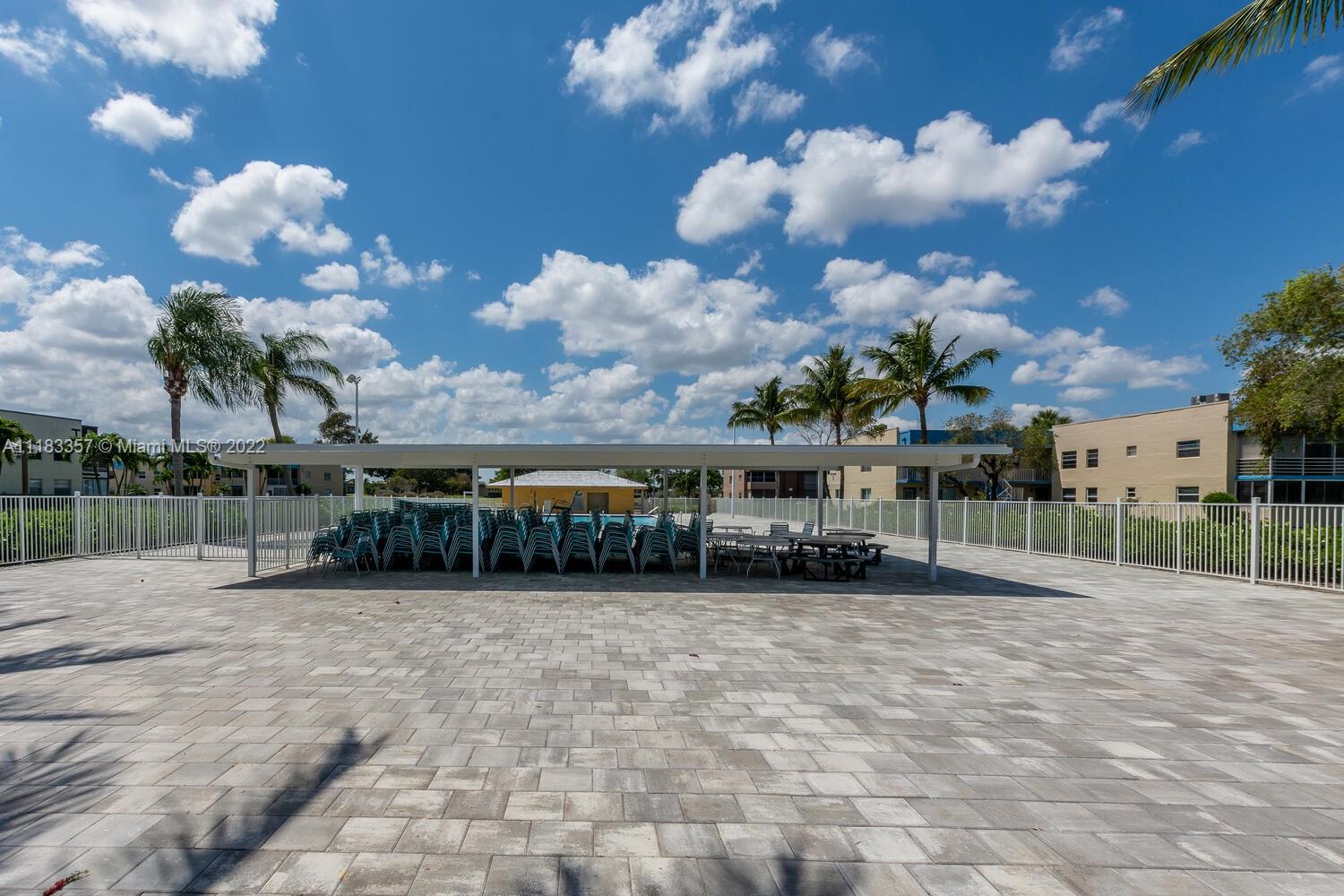 KINGS POINT BURGUNDY COND - Residential