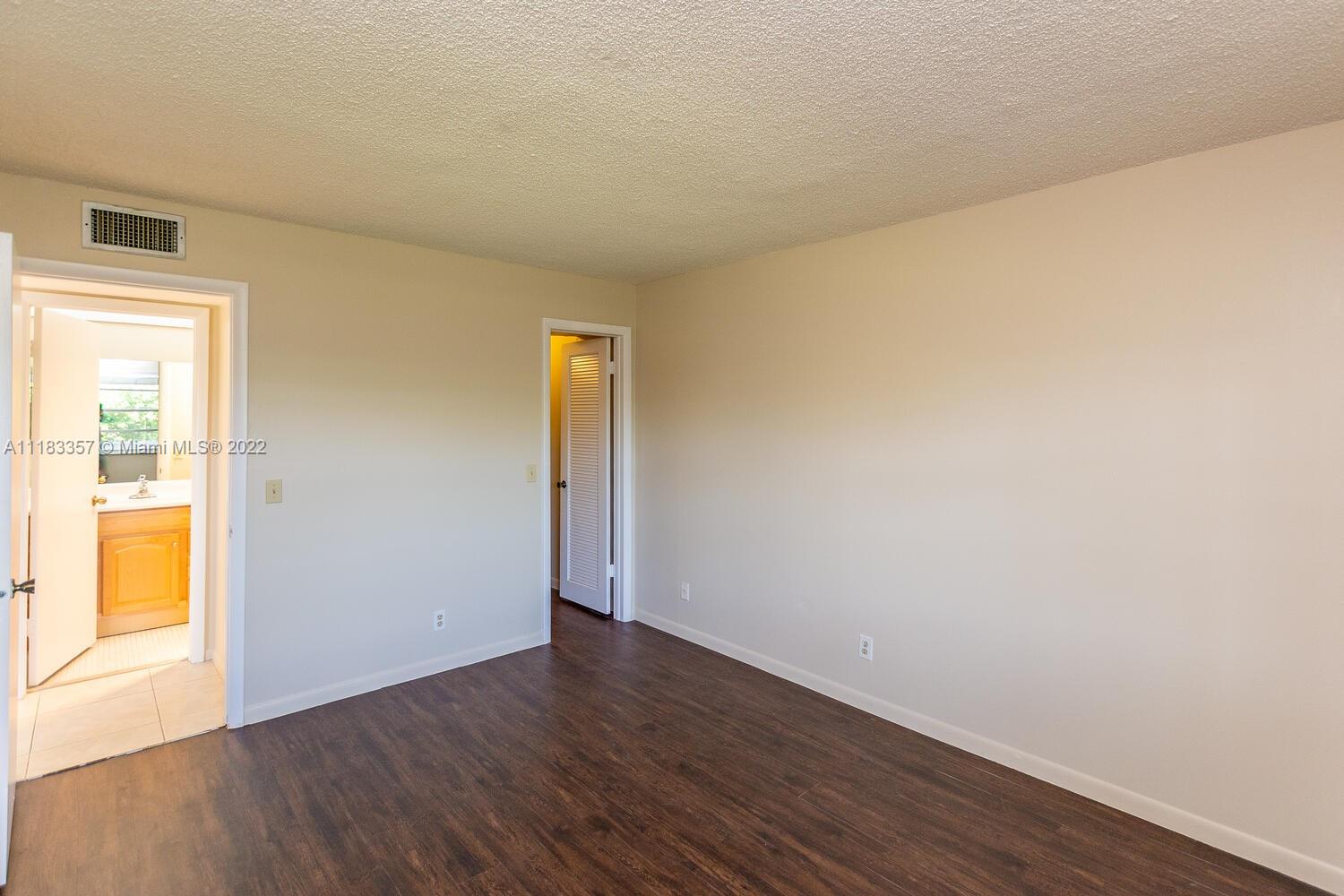 KINGS POINT BURGUNDY COND - Residential