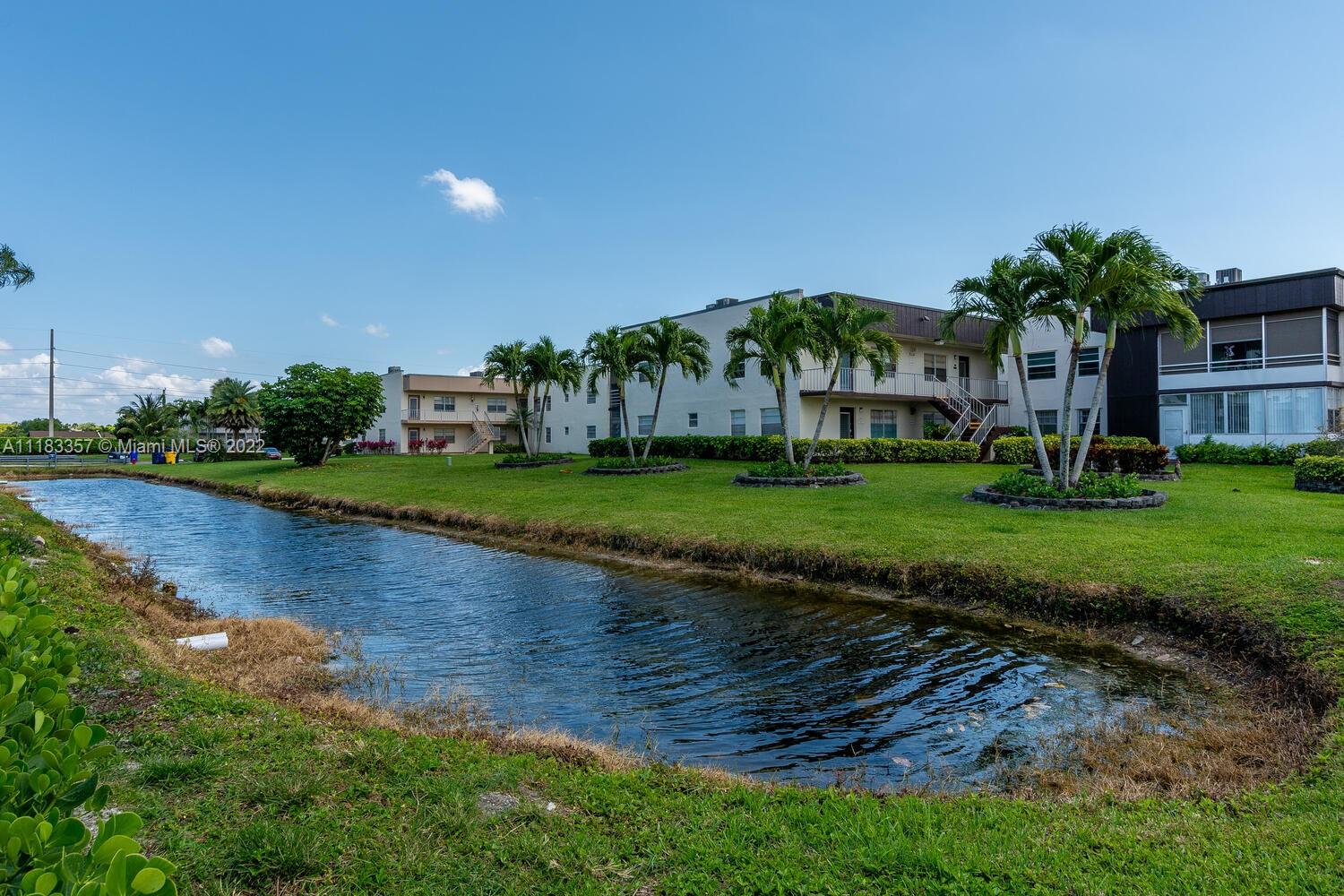 KINGS POINT BURGUNDY COND - Residential