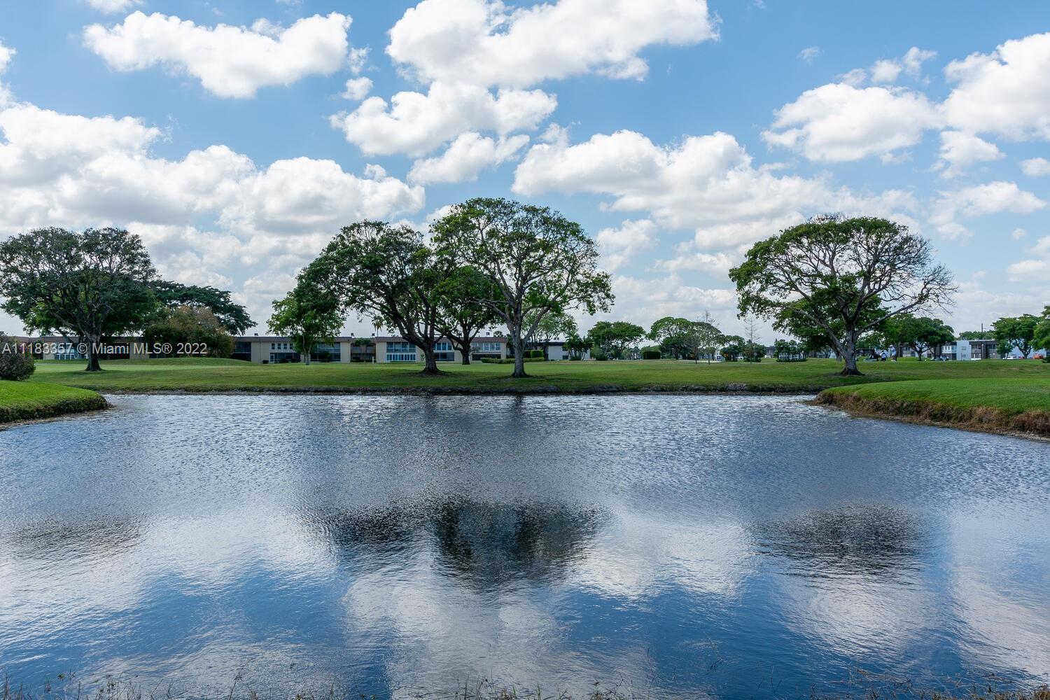 KINGS POINT BURGUNDY COND - Residential