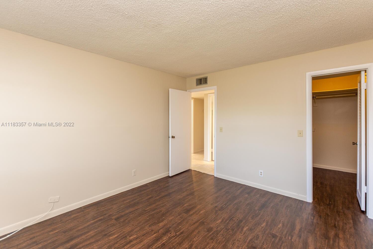 KINGS POINT BURGUNDY COND - Residential