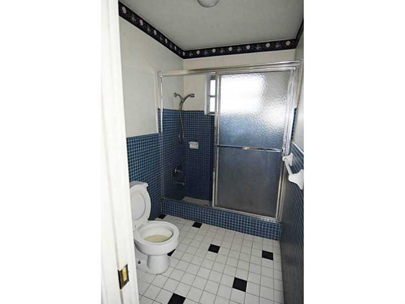 PLANTATION PARK LAKESITES - Residential