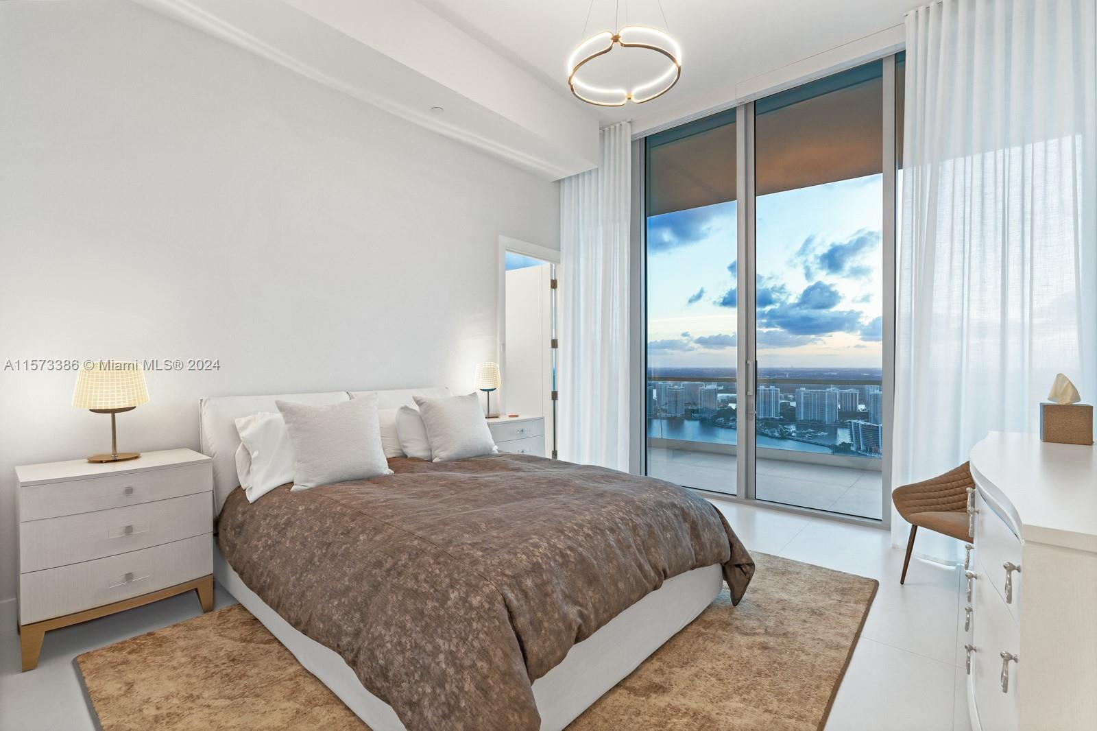 Turnberry Ocean Club - Residential