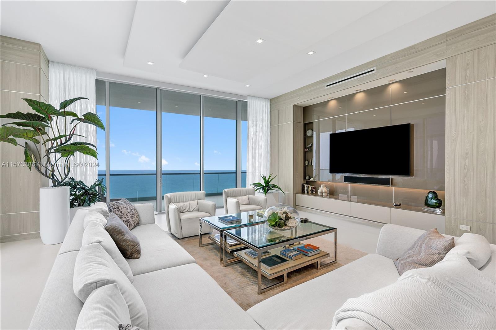 Turnberry Ocean Club - Residential