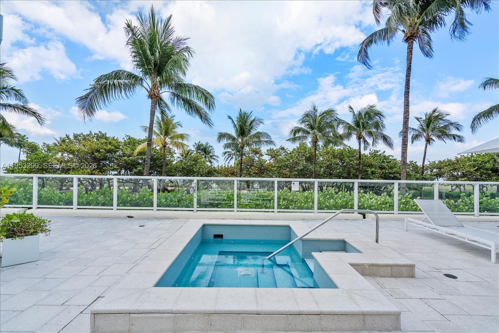 THE PLAZA OF BAL HARBOUR - Residential