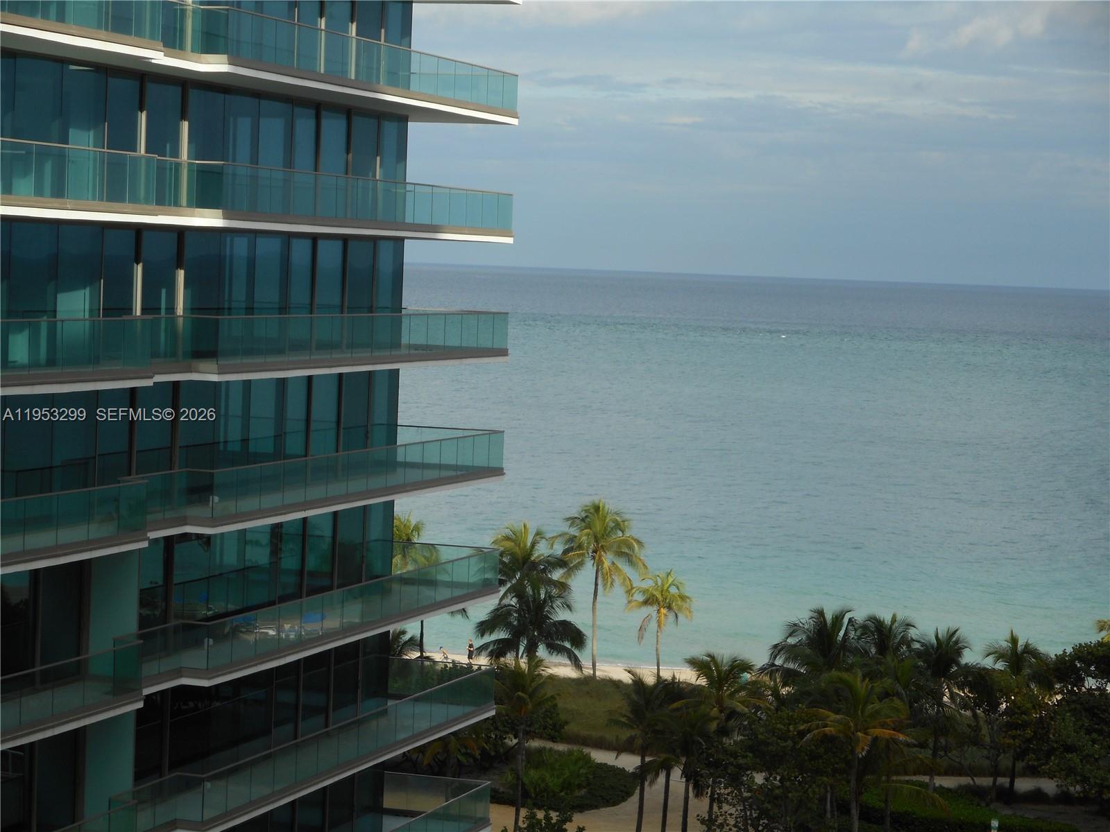 THE PLAZA OF BAL HARBOUR - Residential