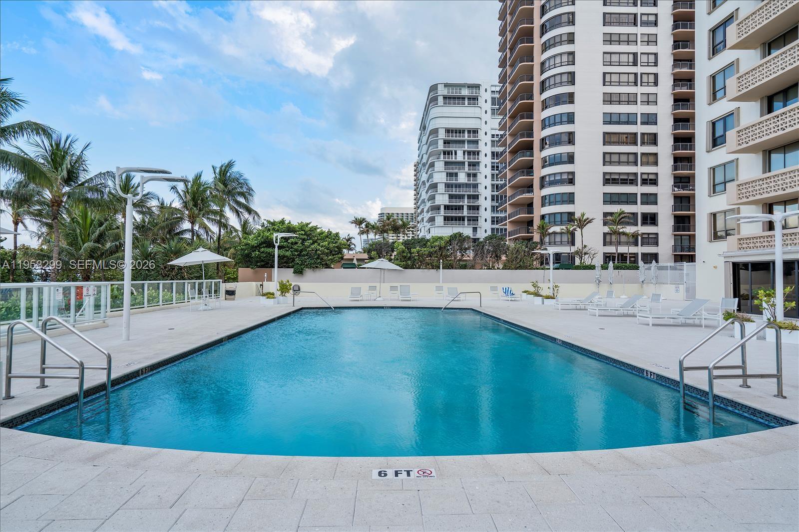THE PLAZA OF BAL HARBOUR - Residential