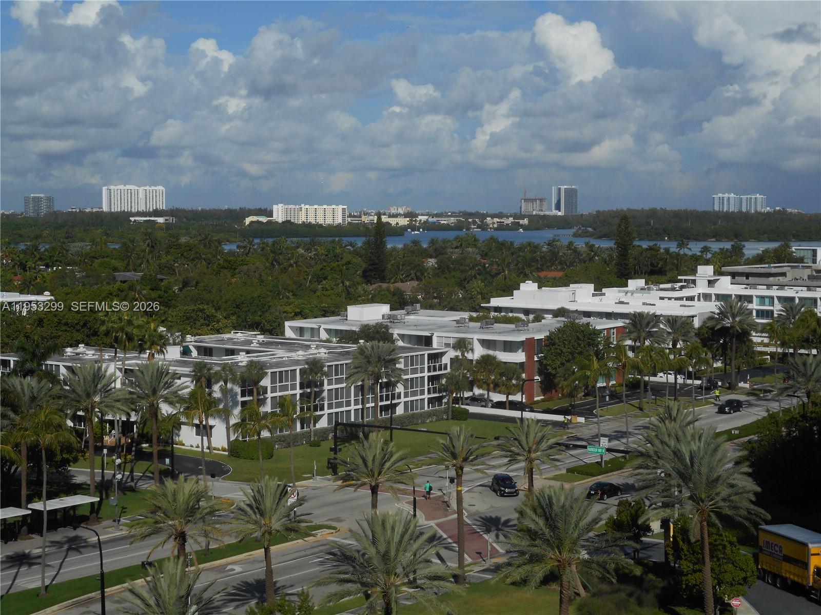 THE PLAZA OF BAL HARBOUR - Residential
