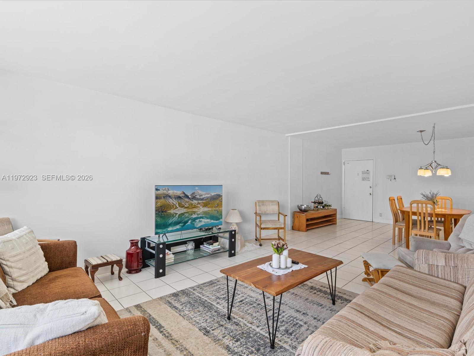 GOLDEN SAILS CONDO - Residential