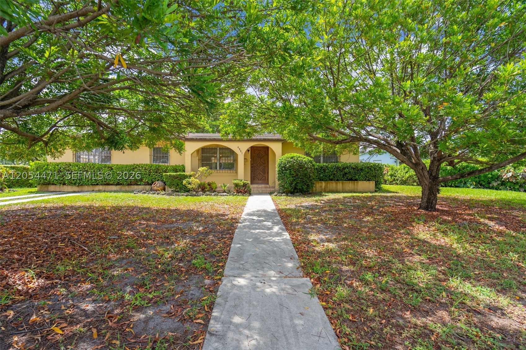 Charming corner-lot home in the highly desirable Westchester area! This 2-bedroom, 2-bath residence features an excellent layout, four spacious closets, and abundant natural light throughout. A large sliding glass door showcases beautiful views of the lush tropical backyard, offering the perfect setting for a future pool and outdoor entertainment area. The versatile family room provides great potential for conversion into a private in-law suite. Additional highlights include an existing boat/trailer parking pad with direct gated access. Conveniently located near major highways, FIU, top-rated schools, shopping plazas, parks, and more. Contact the listing agent to schedule a tour and/or for details.