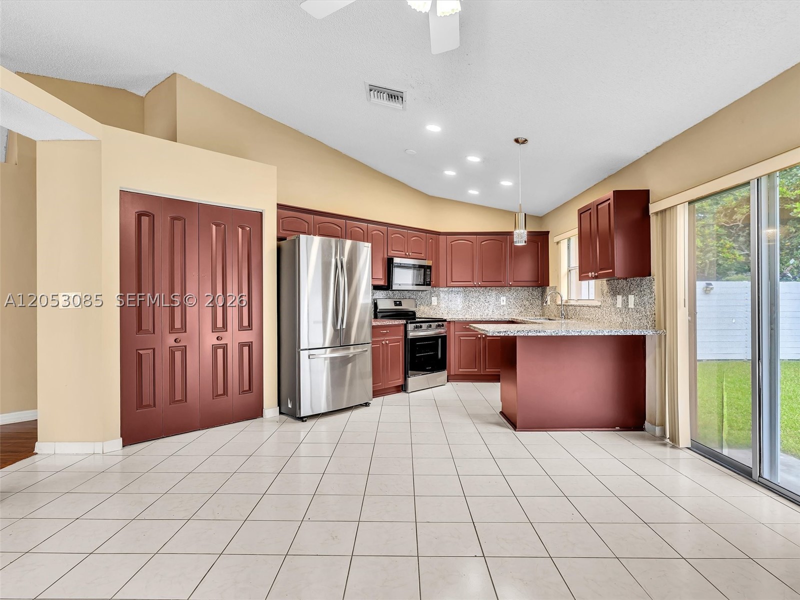 LAKES OF NEWPORT II - Residential