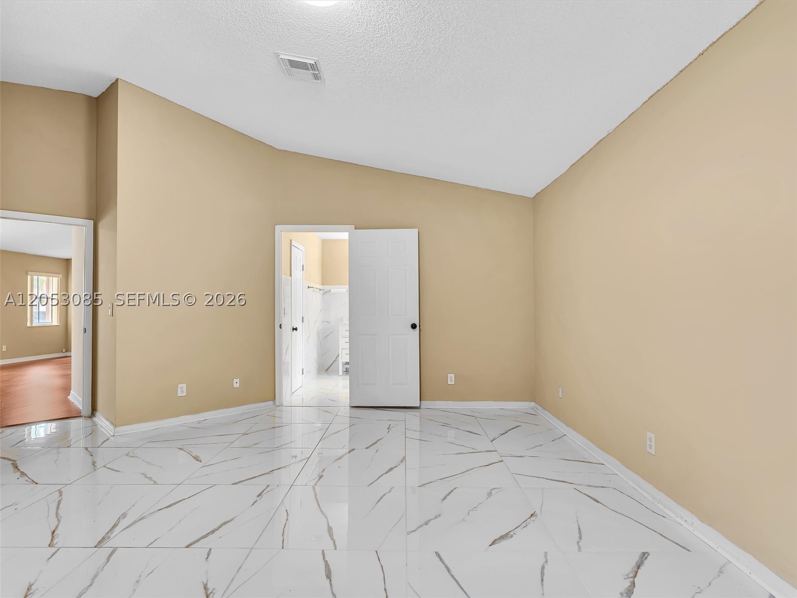 LAKES OF NEWPORT II - Residential