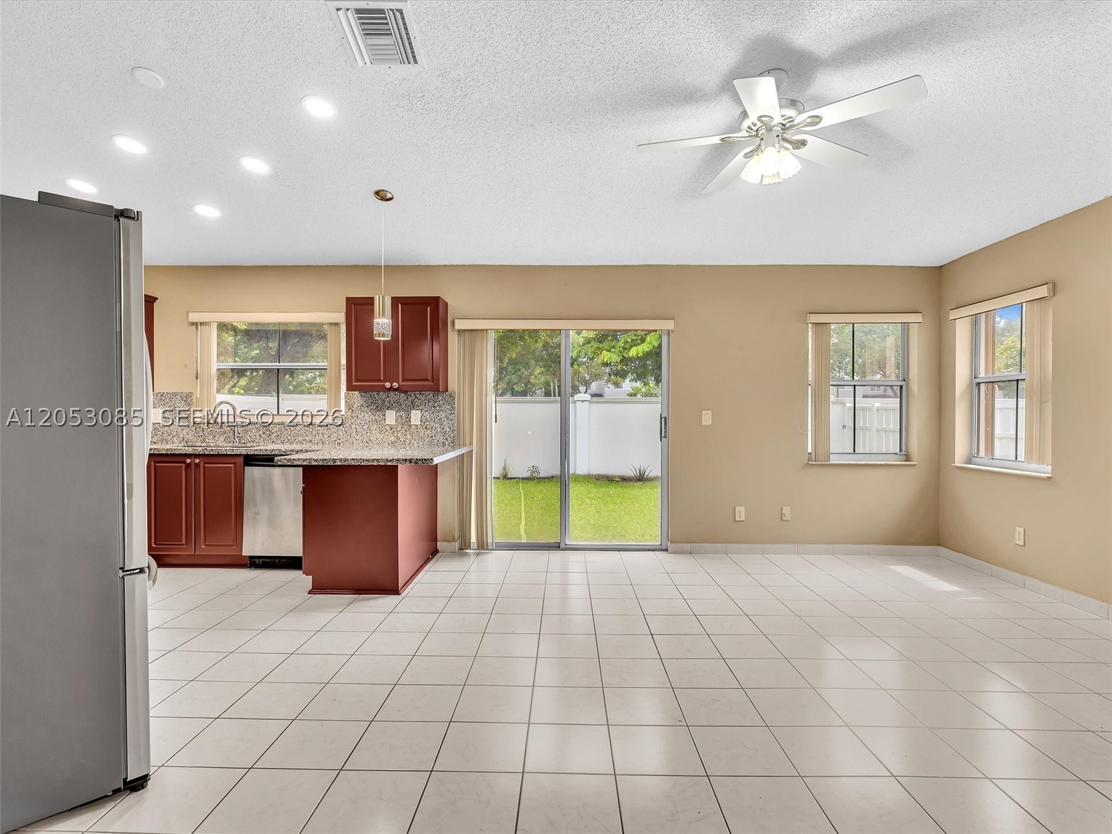 LAKES OF NEWPORT II - Residential