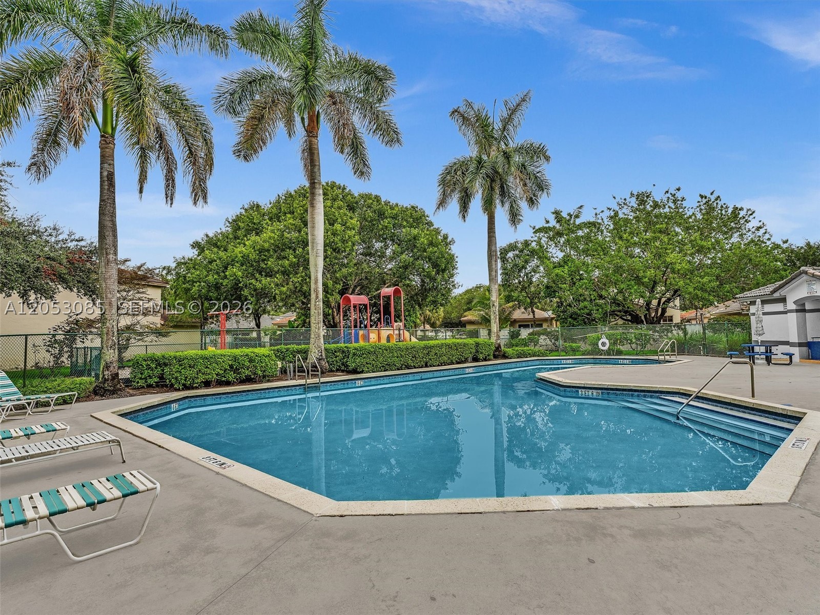 LAKES OF NEWPORT II - Residential