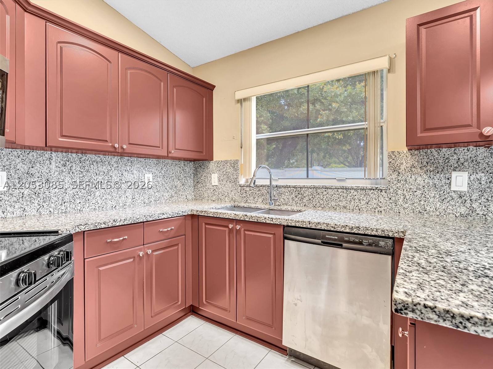 LAKES OF NEWPORT II - Residential