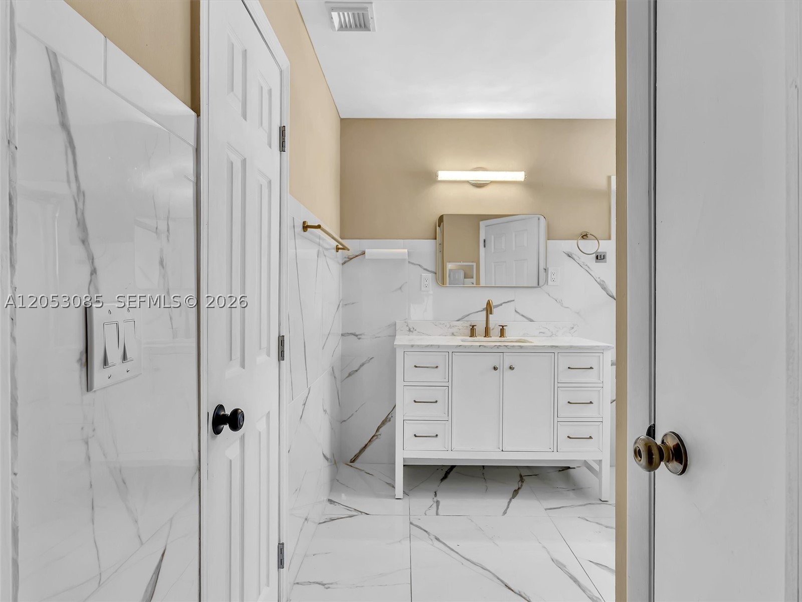 LAKES OF NEWPORT II - Residential