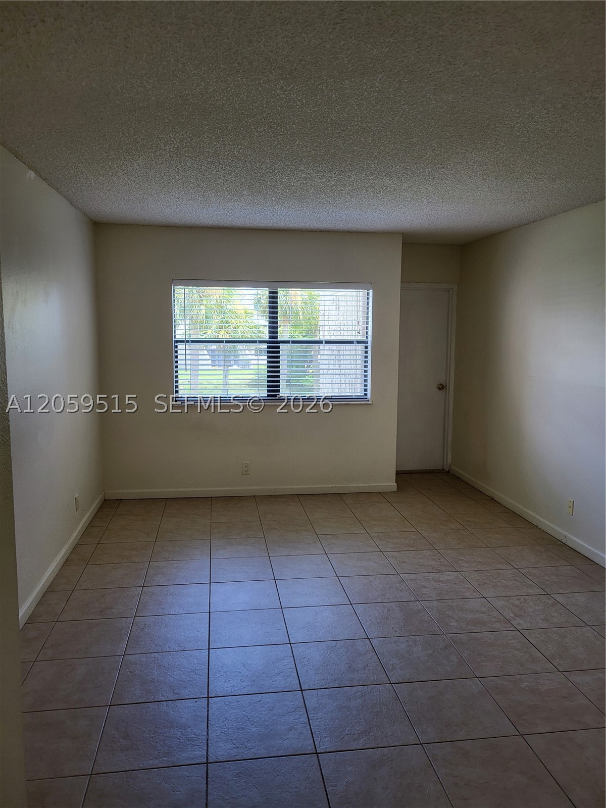 BUILDING NINE OF RACQUET - Residential