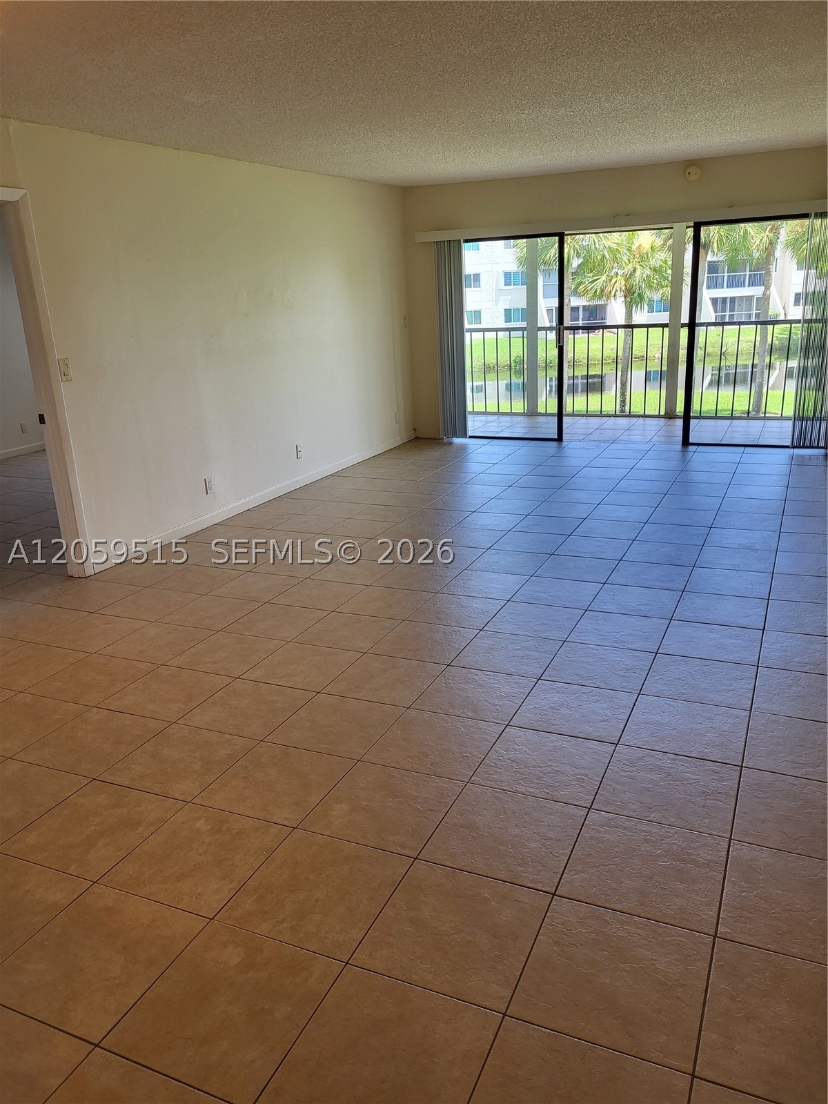 BUILDING NINE OF RACQUET - Residential