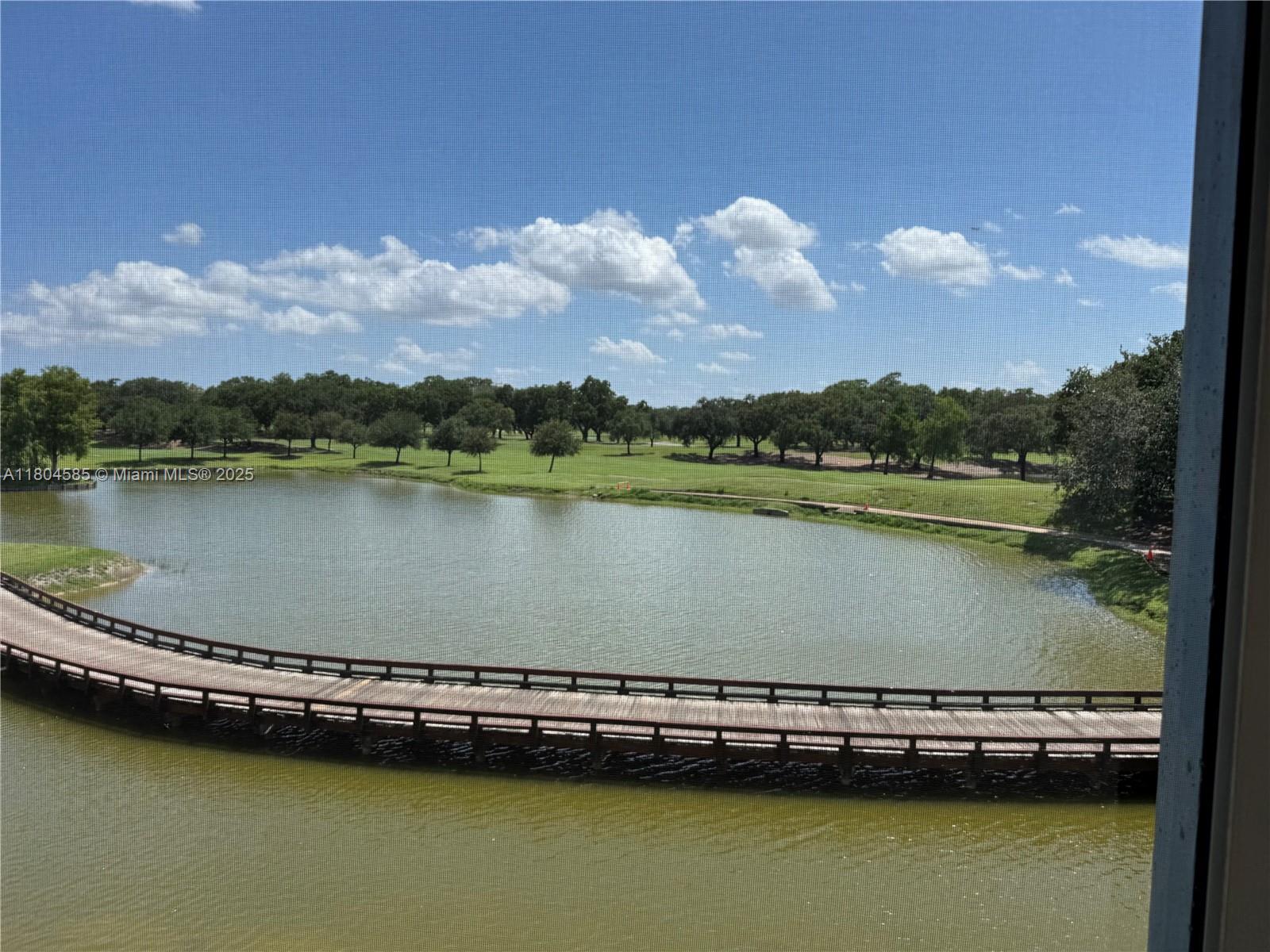 ROLLING HILLS GOLF AND - Residential Lease