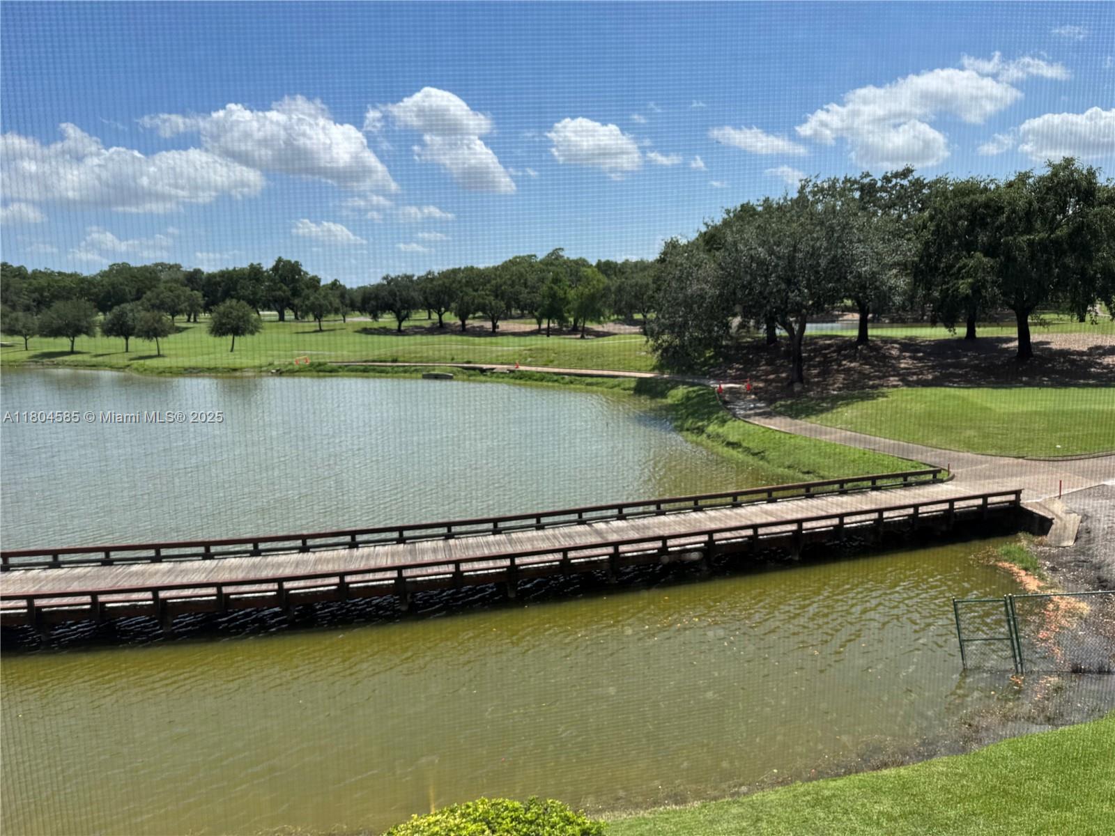 ROLLING HILLS GOLF AND - Residential Lease