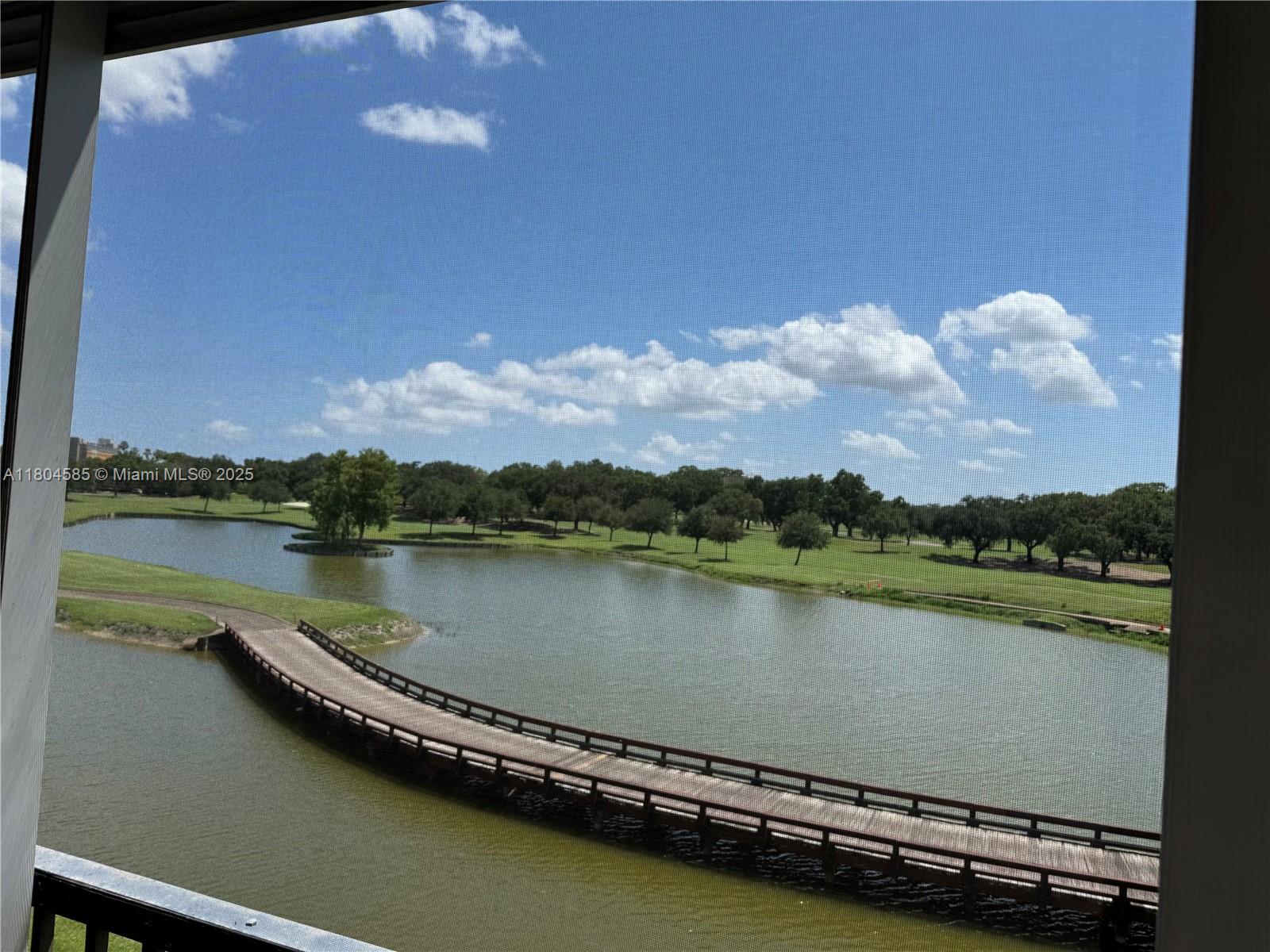 ROLLING HILLS GOLF AND - Residential Lease