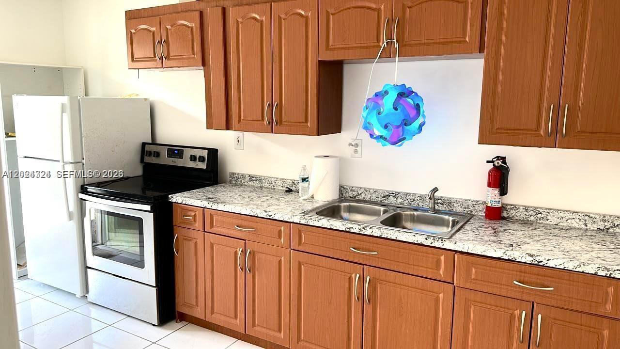 SKY LAKE HOMES 2ND ADDN - Residential Lease