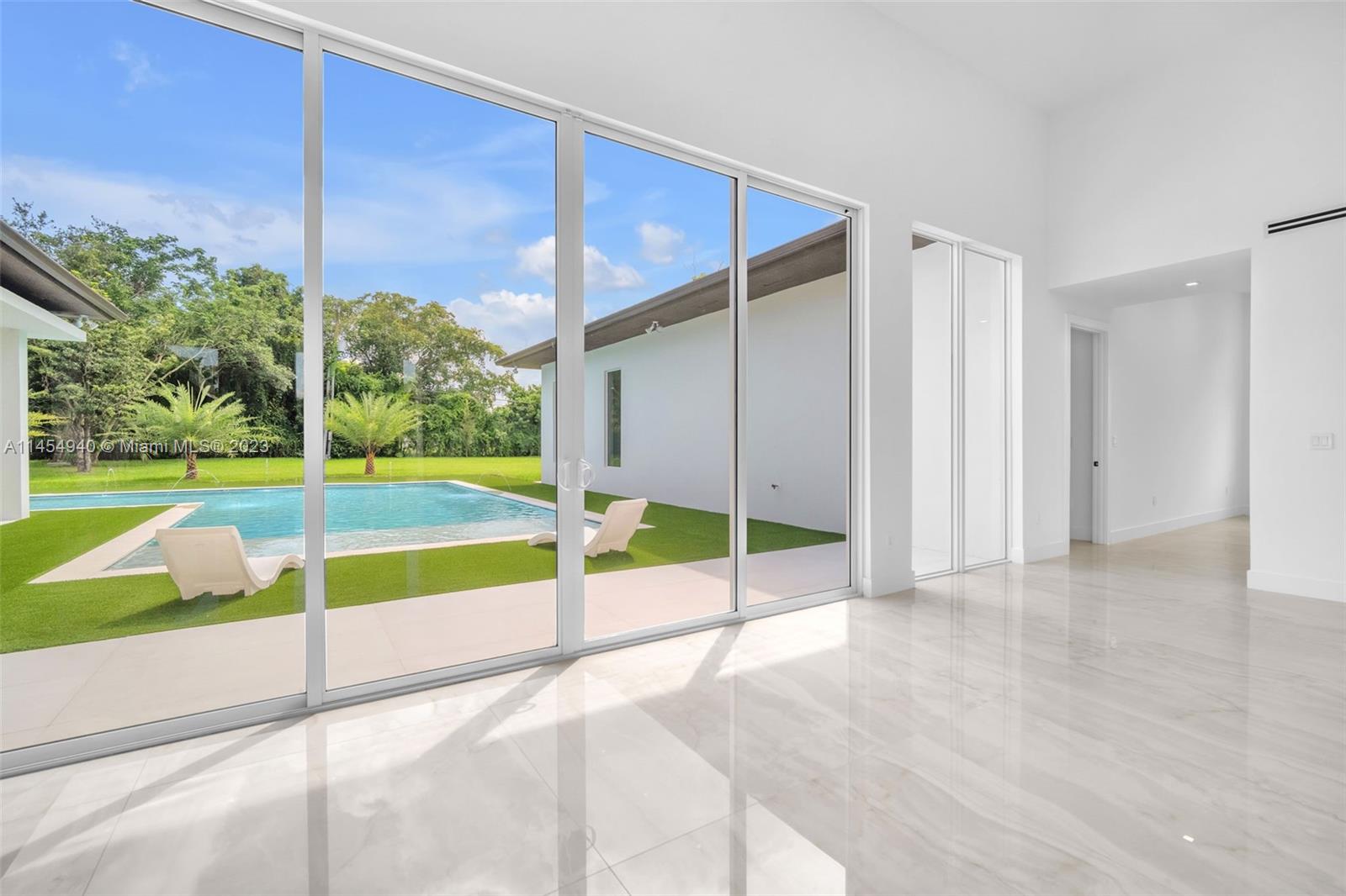 KILLIAN OAKS - Residential