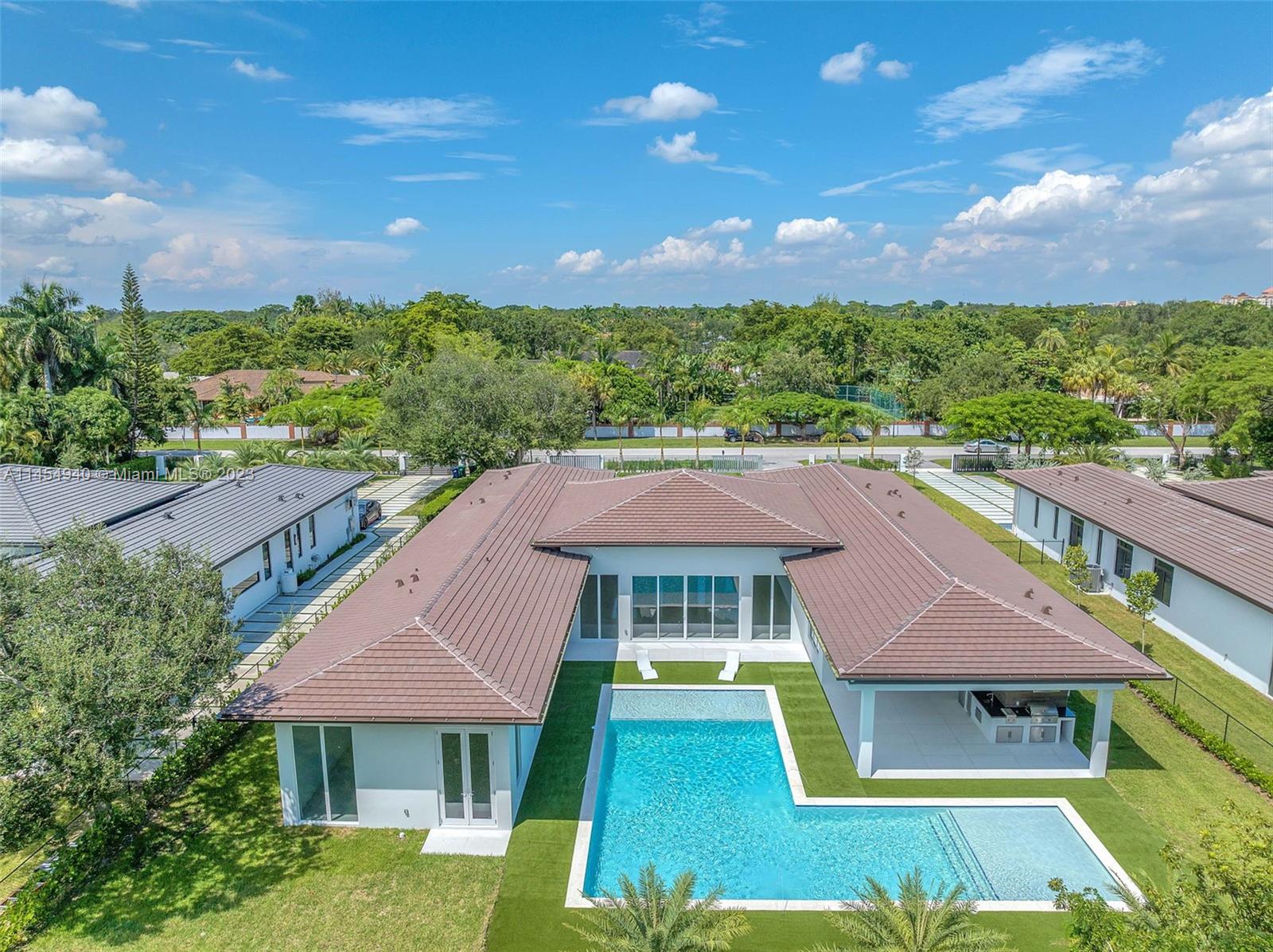 KILLIAN OAKS - Residential