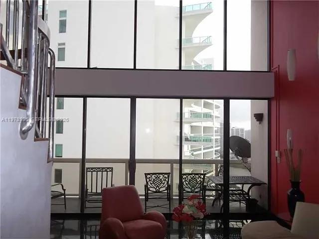 THE LANDMARK CONDO - Residential