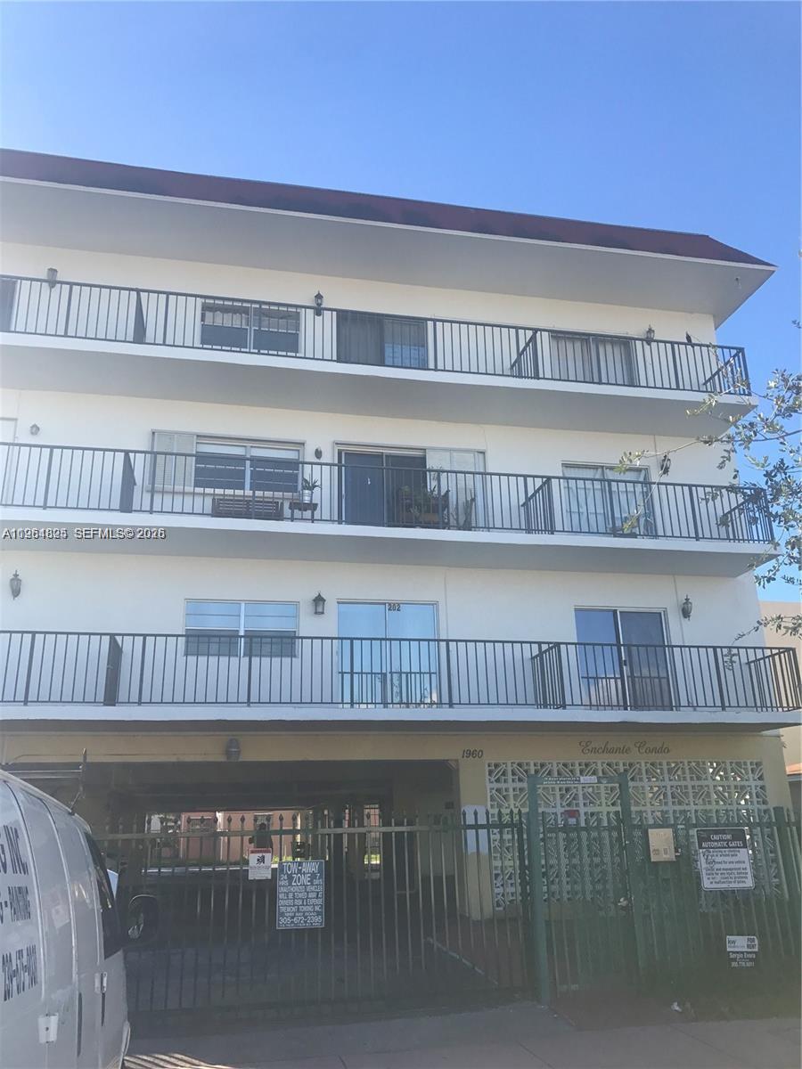 APARTMENTS ENCHANTE CONDO - Residential