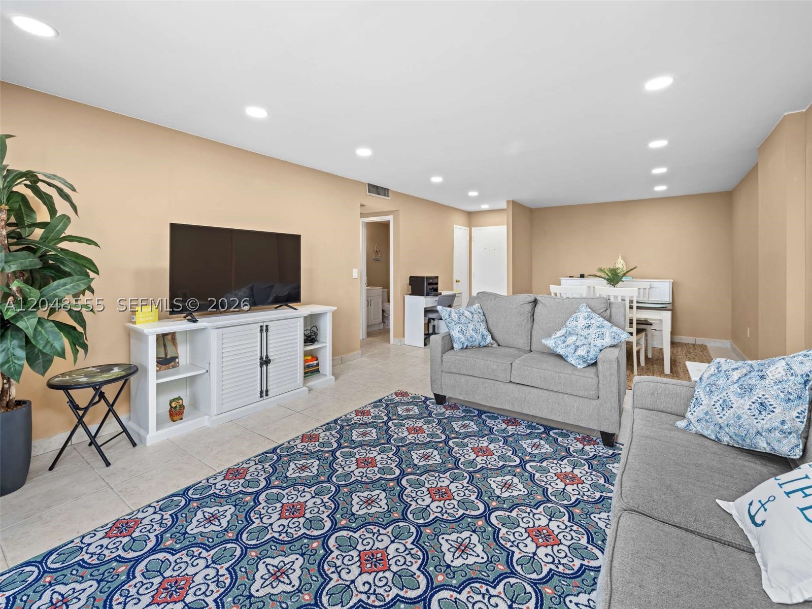 CRYSTAL TOWER INC CONDO - Residential
