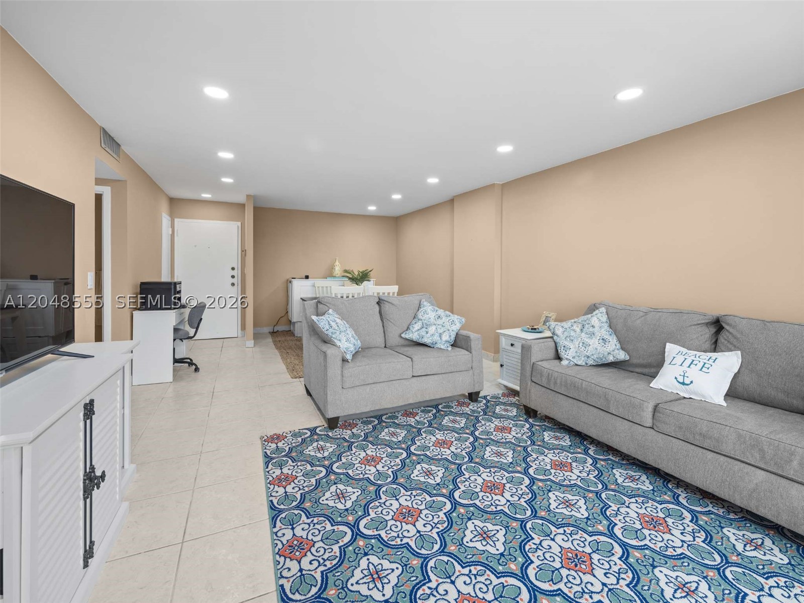 CRYSTAL TOWER INC CONDO - Residential