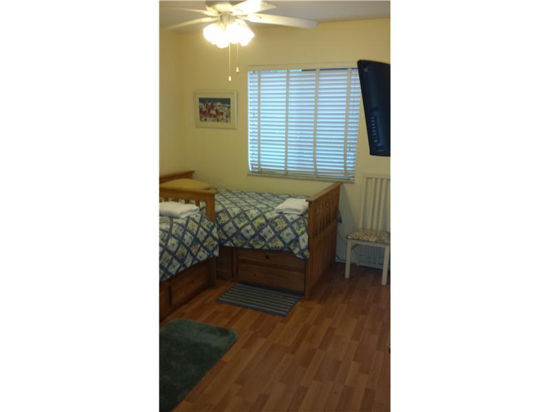 KEYSTONE COURTS CONDO - Residential Lease