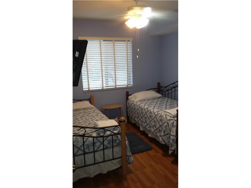 KEYSTONE COURTS CONDO - Residential Lease